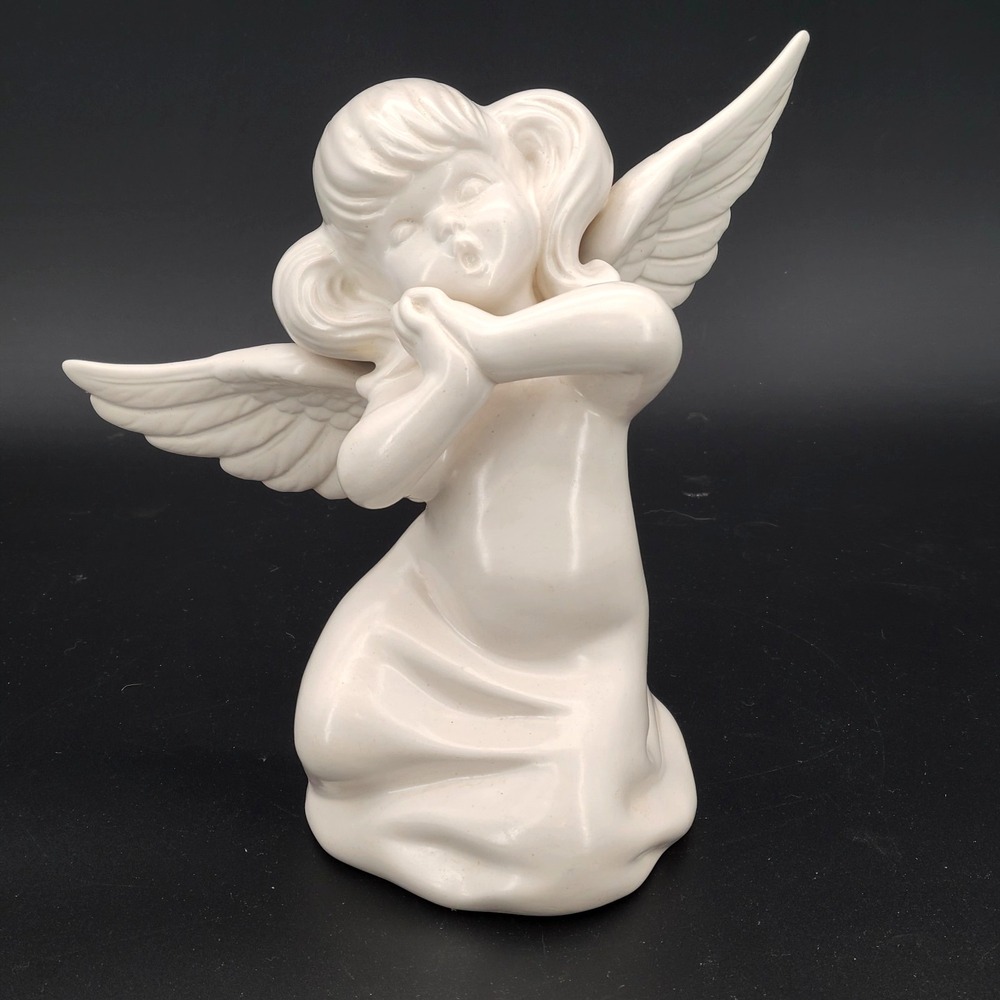 Vintage 1978 Atlantic Mold Ceramic Angel Figurine Child Singing Christmas
